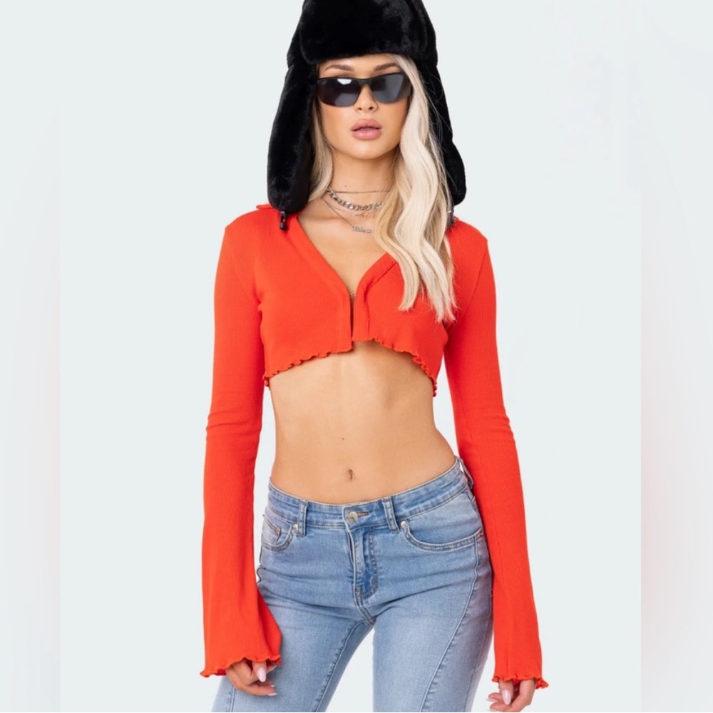 Edikted Babylock Open Waffle Knit Crop Top Polo Collar Neck